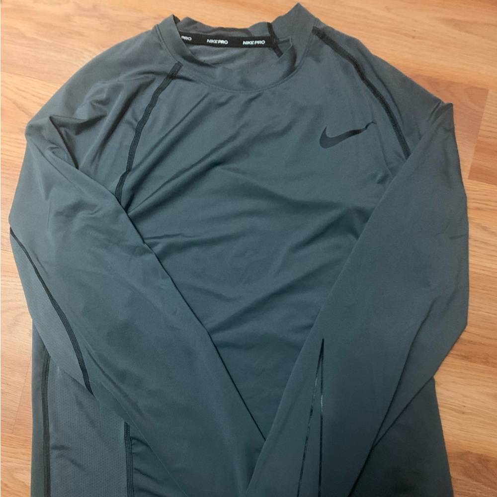 Nike Compression Long Sleeve - Medium